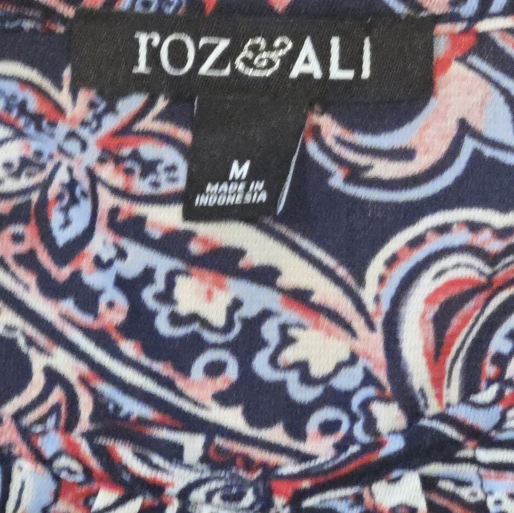NWOT Roz & Ali Paisley Top - Picture 5 of 9